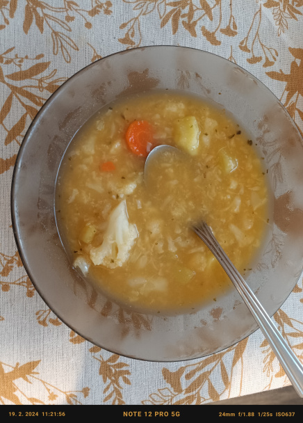 Karfiolová polievka s kuskusom a amarantom - obrázok 3