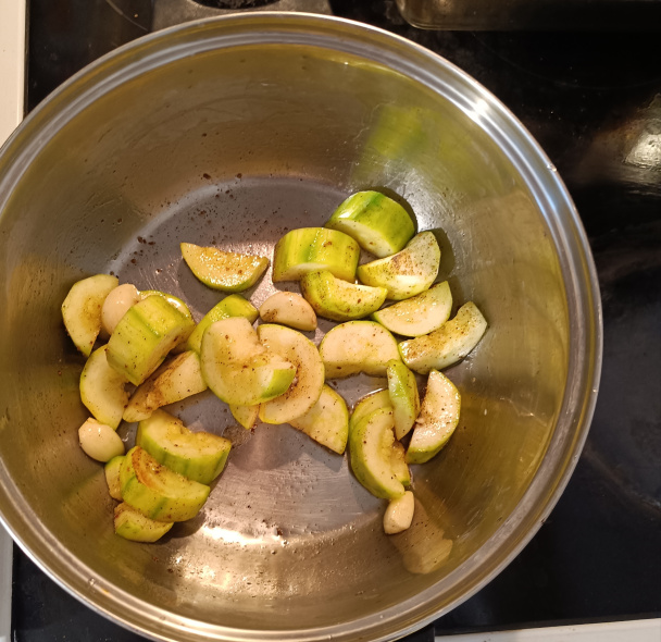 Rýchla cuketová polievka - obrázok 1