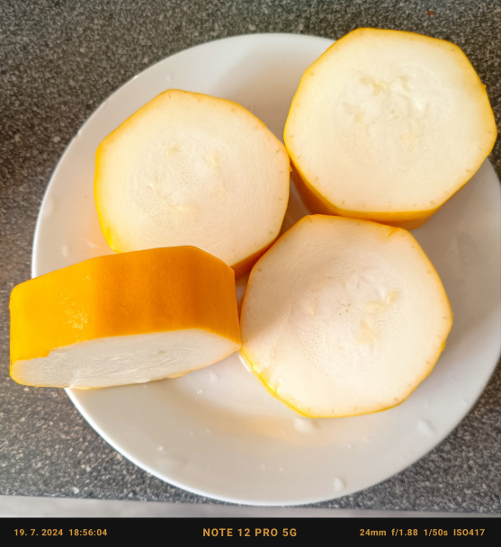 Obaľovaná žltá cuketa (fotorecept) - obrázok 1