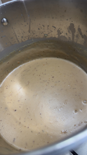 Švédske mäsové guľôčky so smotanovou omáčkou a zemiakovou kašou (fotorecept) - obrázok 4