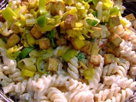 Cestovinový šalát s tofu  - obrázok 3