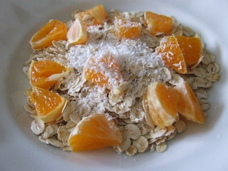 Čokoládové vločky s pomarančom a kokosom - obrázok 1