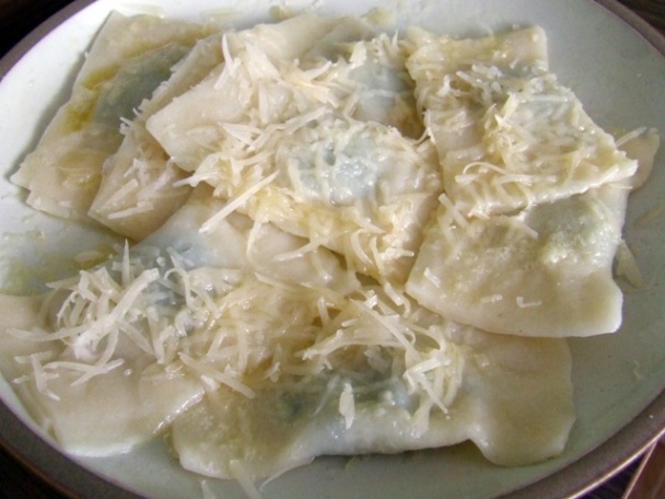 Pirohy so špenátom a syrom Džugas - obrázok 3