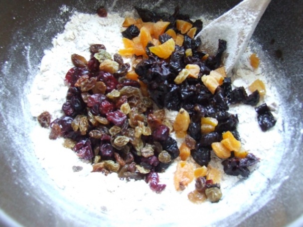 Zdravý mrkvový koláč so sušeným ovocím - vegan (fotorecept) - obrázok 1