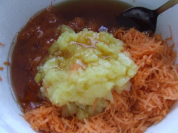 Zdravý mrkvový koláč so sušeným ovocím - vegan (fotorecept) - obrázok 3