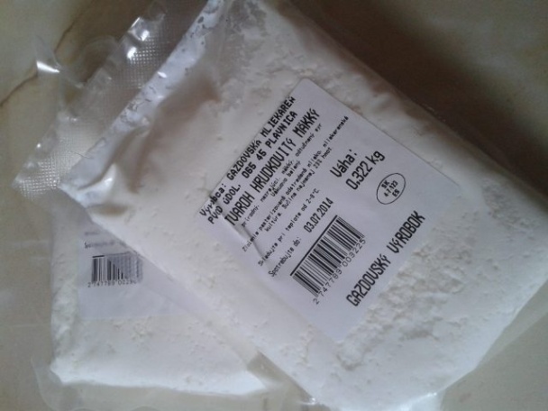 Tvarohový koláč s čerešňami a škoricovou posýpkou (fotorecept) - obrázok 2