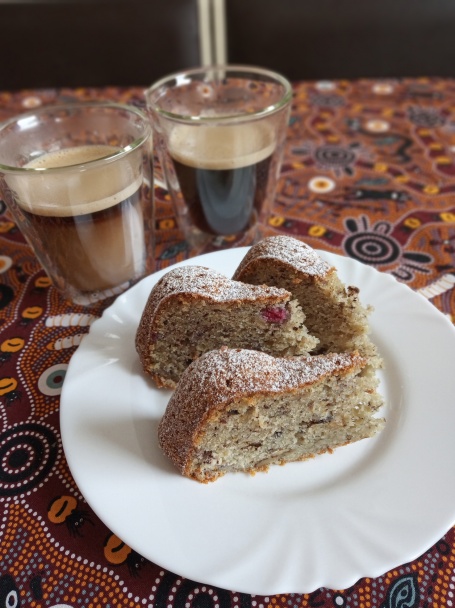 Banánová bábovka s malinami - obrázok 2