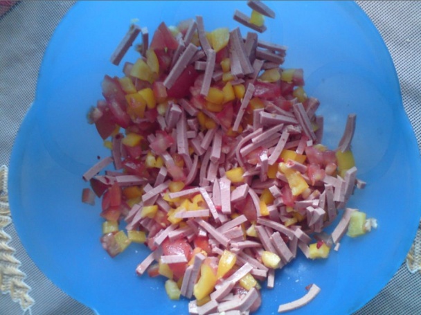 Rýchly cestovinový šalát - obrázok 1