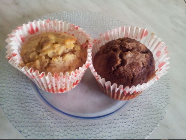 Muffinky s broskyňami/s jablkami a orechmi - obrázok 3