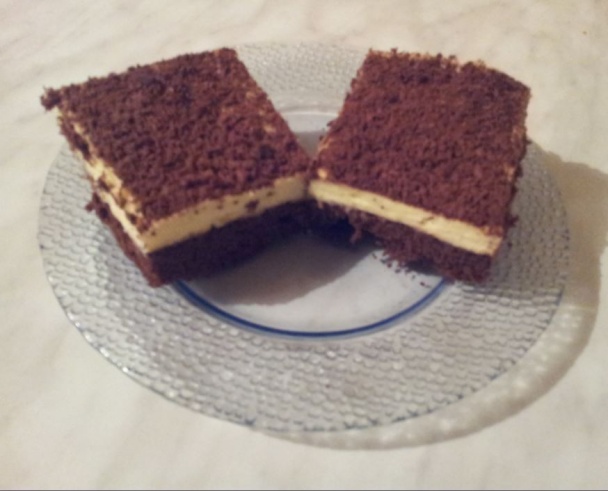 Nadýchaný perník s krémom - obrázok 3