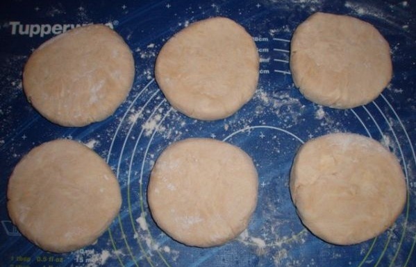 Jablkový koláč s karamelom a posýpkou (fotorecept) - obrázok 13