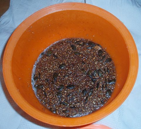 Tmavý celoražný kváskový chlieb (fotorecept) - obrázok 1