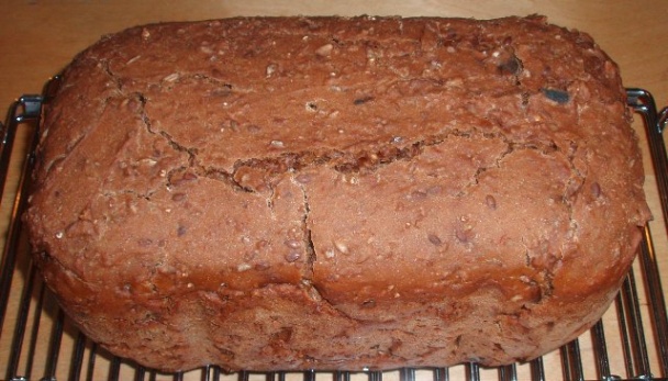 Tmavý celoražný kváskový chlieb (fotorecept) - obrázok 7