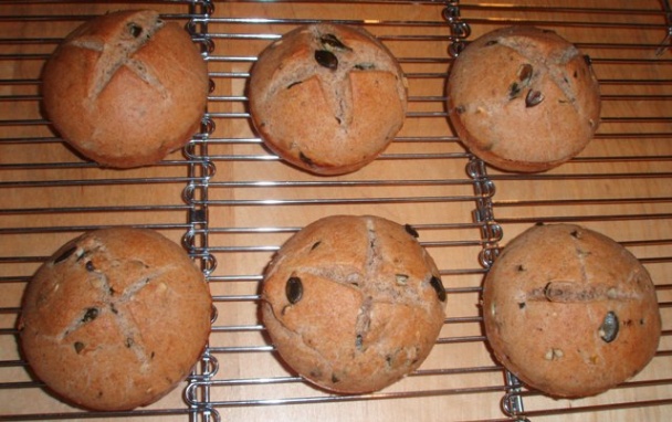 Špaldovo - ražné žemle z kupovaného kvásku (fotorecept) - obrázok 10