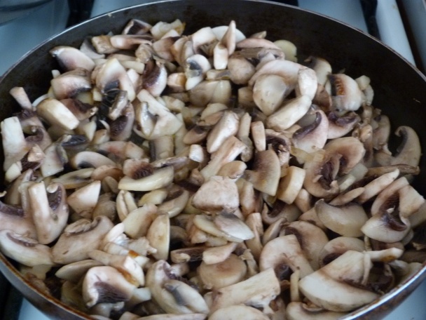 Zapekaná krkovička,  šťouchané brambory, paradajkový šalát (fotorecept) - obrázok 3