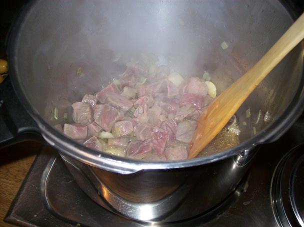 Gulášová polievka - obrázok 2