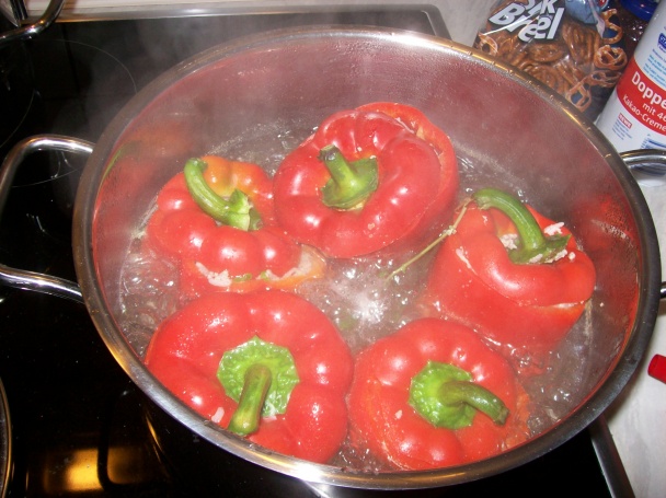 Plnená paprika s paradajkovou omáčkou (fotorecept) - obrázok 4