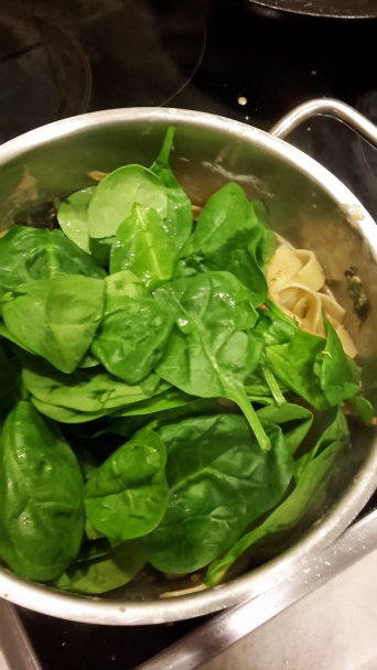 Tagliatelle s krevetami a špenátom (fotorecept) - obrázok 13