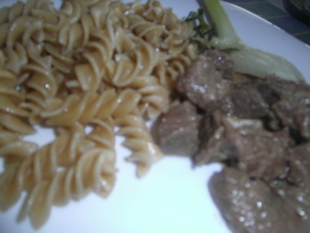 Hovädzina s feniklom a cestovinou fusilli - obrázok 5