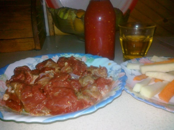 Hovädzie kocky na koňaku so zeleninovou prílohou - obrázok 2