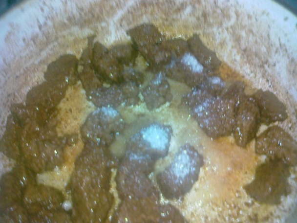 Hovädzie kocky na koňaku so zeleninovou prílohou - obrázok 3