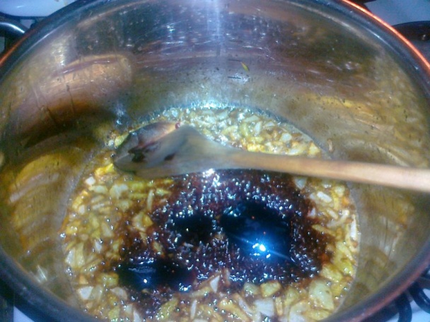 Novoročný bravčový guláš na červenom víne - obrázok 3