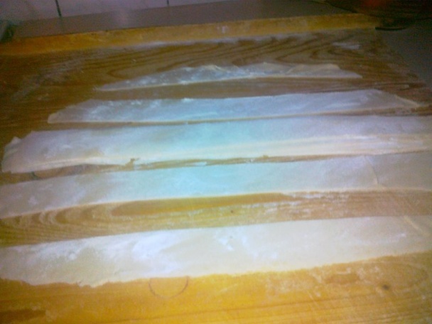 Zapekané šunkové fliačky s čubricou - obrázok 4