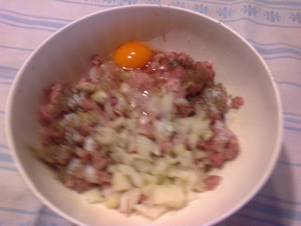Bravčové pečené mleté mäso v čepcovej sieťke (fotorecept) - obrázok 2
