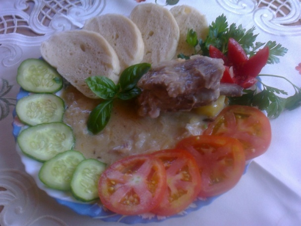 Bravčové rebierka v domácej sudovej kapuste s knedlíkom (fotorecept) - obrázok 7
