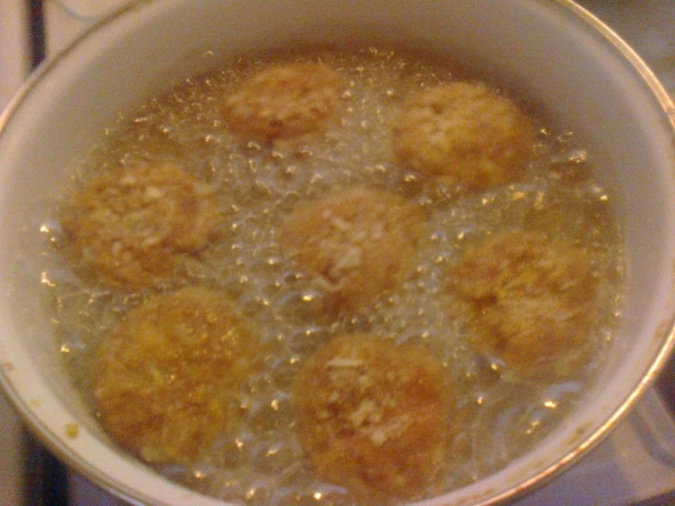 Fašírka z bravčového mäsa, zemiaková kaša a paradajková omáčka (fotorecept) - obrázok 7