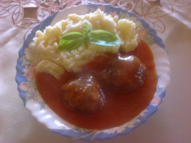 Fašírka z bravčového mäsa, zemiaková kaša a paradajková omáčka (fotorecept) - obrázok 13