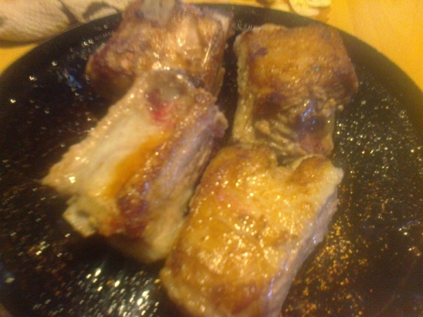 Pečené domáce bravčové rebierko, gánice a kyslá kapusta - obrázok 3