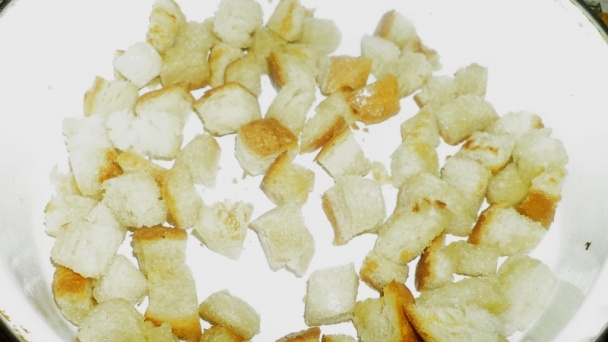 Babičkin obed z bielej fazule, rezancov a opečeného chlebíka (fotorecept) - obrázok 4