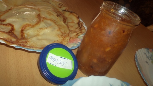 Palacinky z kyslého mlieka s vianočným džemom (fotorecept) - obrázok 5