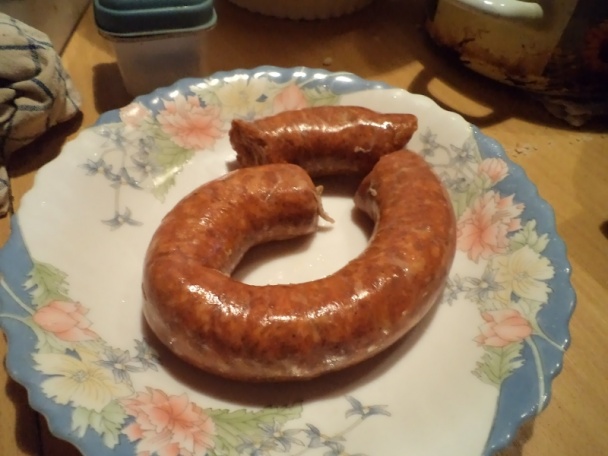 Gazdovské prekladané zemiaky s klobáskou v črievku (fotorecept) - obrázok 2