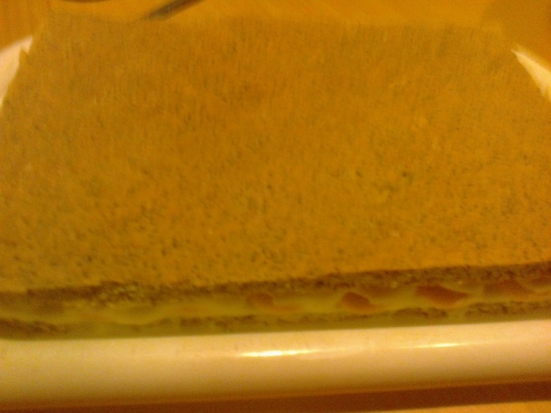 Makovo-piškótové rezy s koňakom a lieskovými orieškami (fotorecept) - obrázok 8