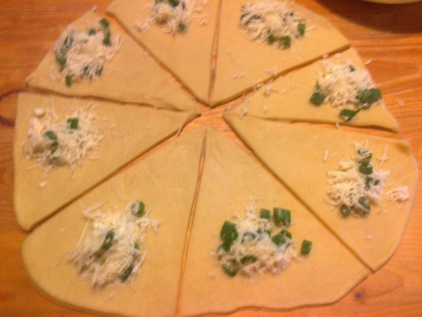 Chutné slané syrové rožky s jarnou cibuľkou (fotorecept) - obrázok 10