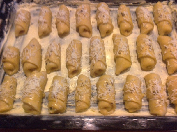 Chutné slané syrové rožky s jarnou cibuľkou (fotorecept) - obrázok 13