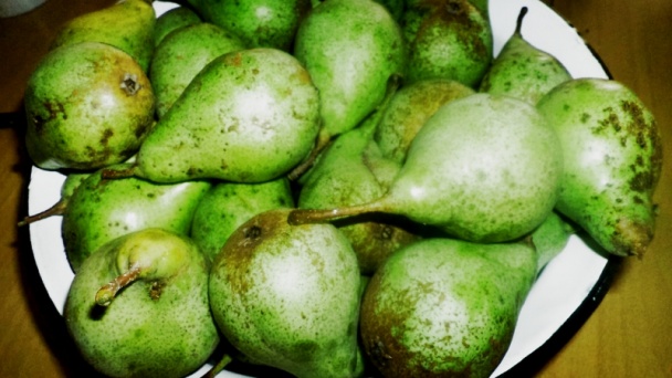 Hruškový kompót s pomarančom a hrozienkami (fotorecept) - obrázok 1