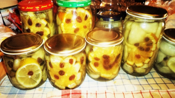 Hruškový kompót s pomarančom a hrozienkami (fotorecept) - obrázok 4