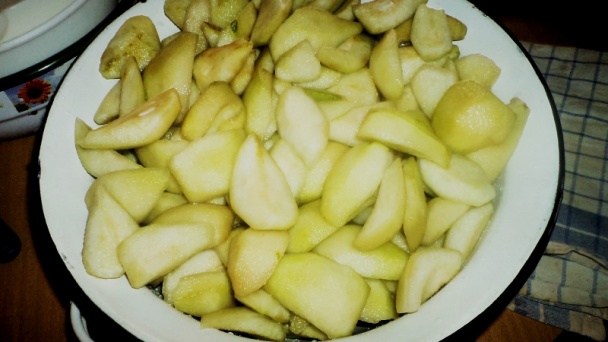 Hruškovo-pomarančový džem s hrozienkami a orechami (fotorecept) - obrázok 1