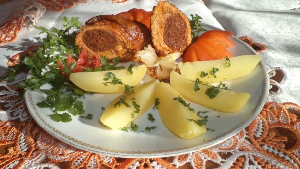 Bravčové rolky plnené domácou neúdenou klobásou (fotorecept) - obrázok 9