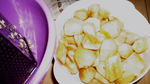 Zaváraná cvikla s jablkami a anízom a cvikla s chrenom a rascou (fotorecept) - obrázok 3