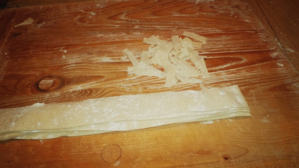 Domáce tvarohové šiflíky s klobáskou (fotorecept) - obrázok 3