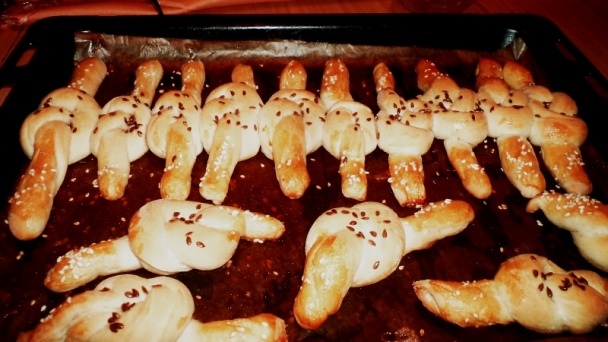 Cesnakové uzlíky so semienkami (fotorecept) - obrázok 5