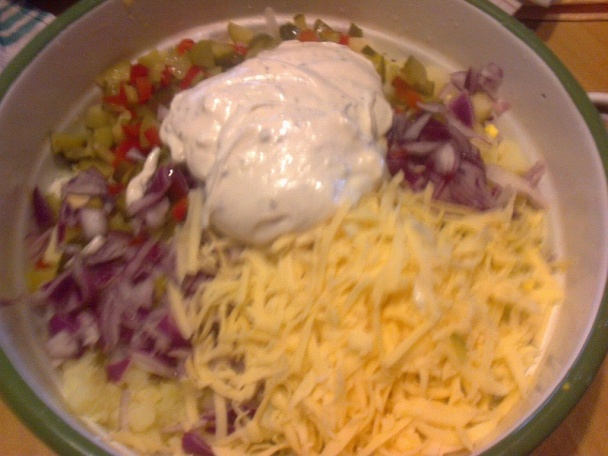 Pestrý zemiakový šalát a morčacími kúskami (fotorecept) - obrázok 5