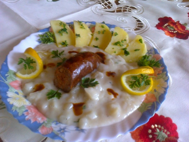 Kalerábový prívarok s opekanou neúdenou klobásou na červenom víne (fotorecept) - obrázok 9