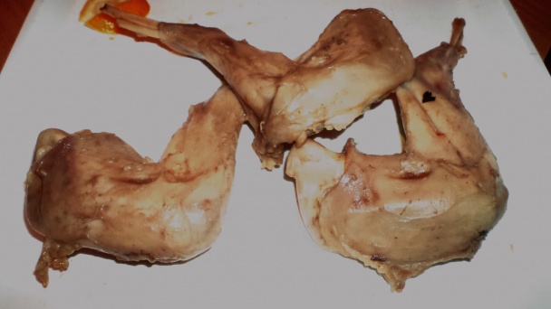 Vyprážané králičie beháky v smotanovej perinke - obrázok 1