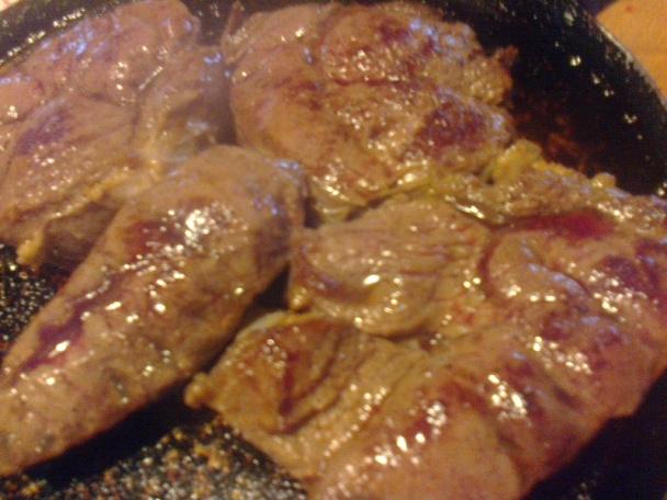 Hovädzie plátky v pikantnej čokoládovej omáčke s chilli (fotorecept) - obrázok 1