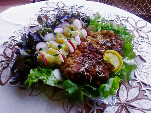 Bravčové vykostené karé v cestíčku z údeným syrom a cesnakom - obrázok 1